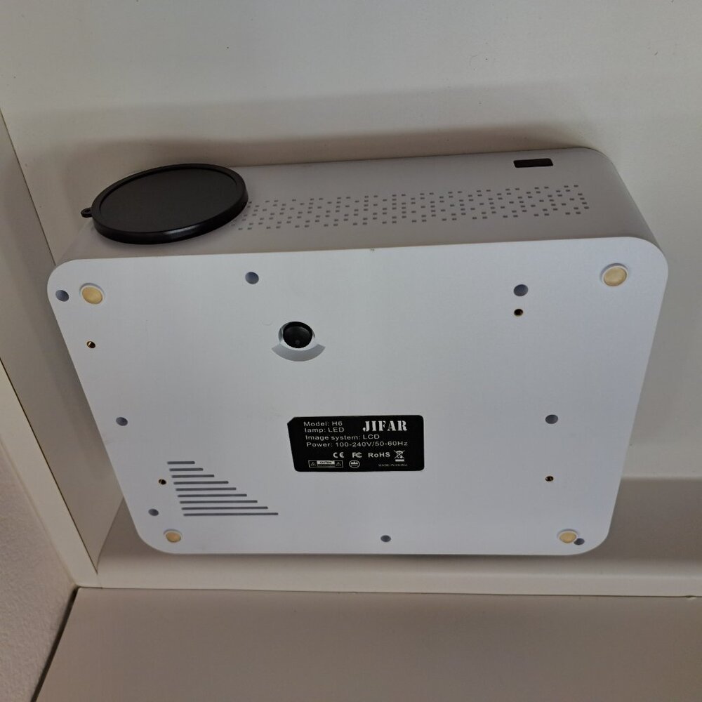 Projector 4K Support with WiFi & Bluetooth,1300ANSI Outdoor Projector Auto Focus - Picture 5 of 8